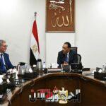 رئيس الوزراء يلتقي رئيس...